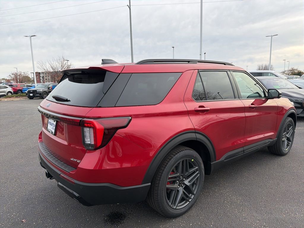 New 2026 Ford Explorer ST-Line w/ ST-Line Street Pack image 6