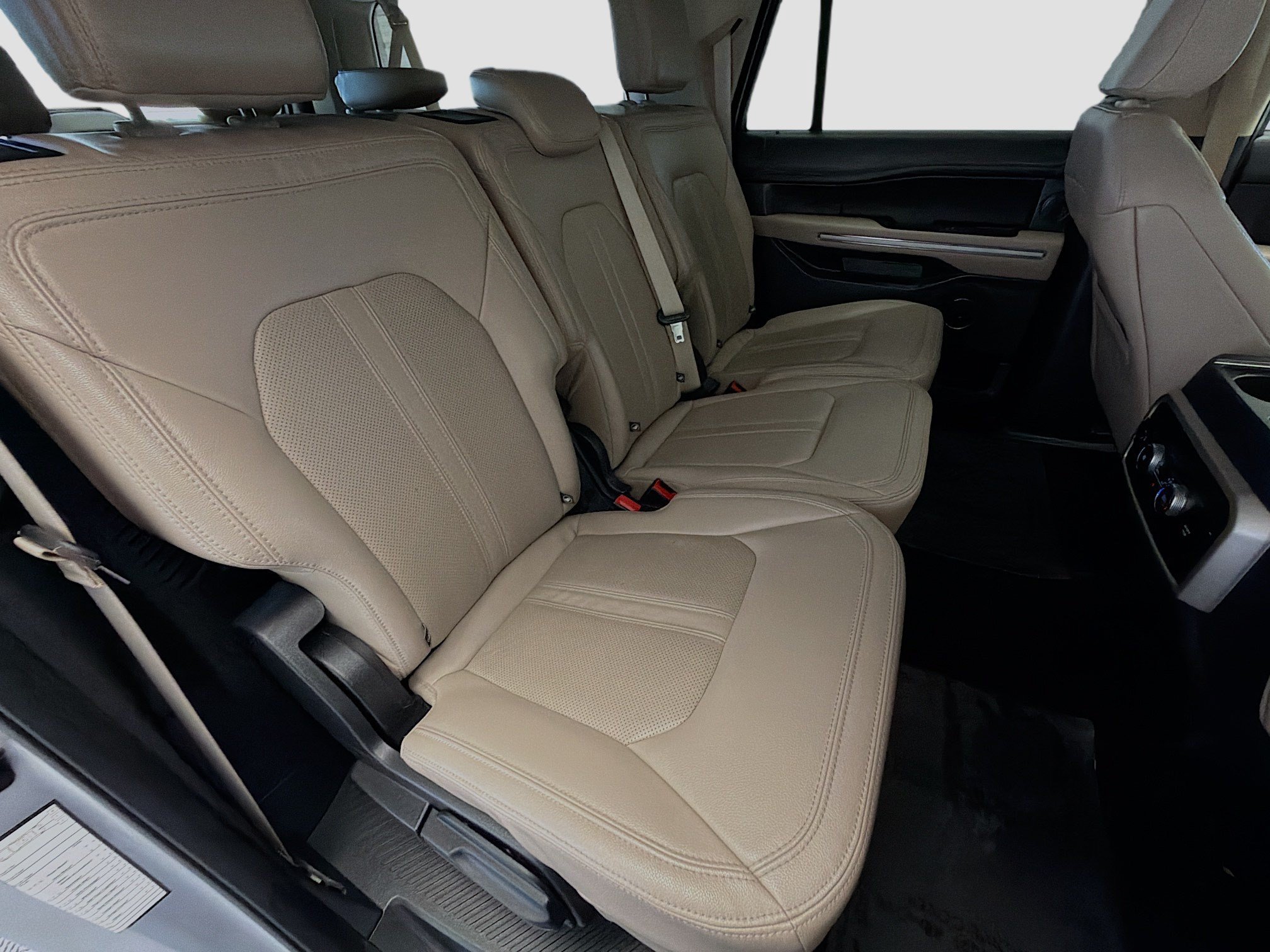 Used 2022 Ford Expedition Max Limited AWD/4WD image 12