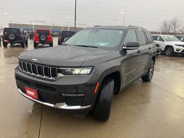 Certified 2023 Jeep Grand Cherokee L Limited image 3