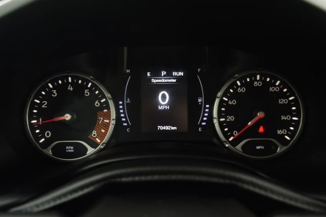 Used 2019 Jeep Renegade Latitude w/ Cold Weather Group AWD/4WD image 3