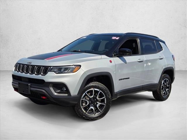 Used 2024 Jeep Compass Trailhawk video 1