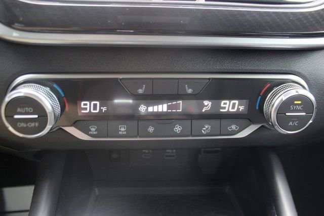 Used 2025 Nissan Altima 2.5 SR w/ SR Premium Package image 19