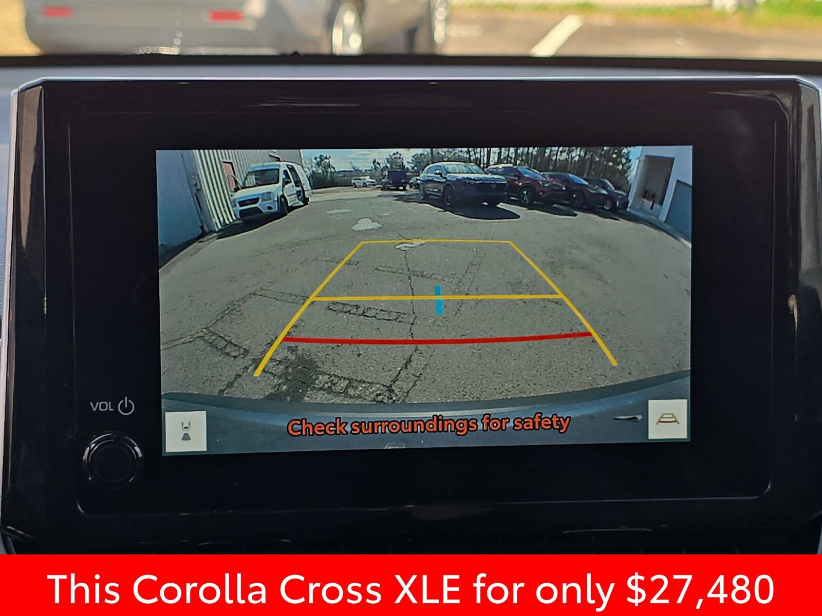 Used 2023 Toyota Corolla Cross XLE w/ Convenience Package image 30