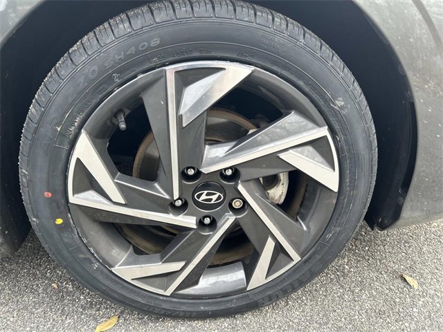 Certified 2024 Hyundai Elantra SEL w/ Convenience Package image 16