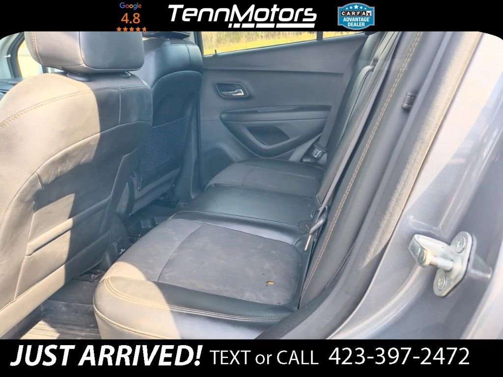 Used 2020 Chevrolet Trax LT w/ LT Convenience Package AWD/4WD image 10
