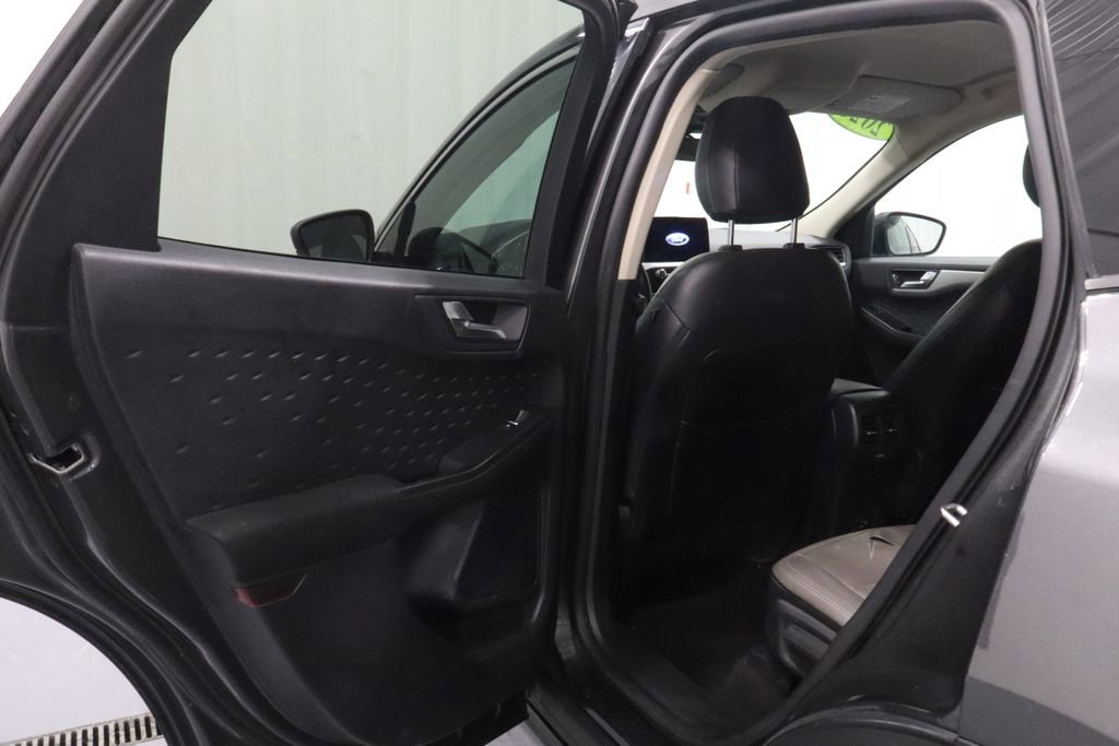 Used 2020 Ford Escape SE FWD image 12