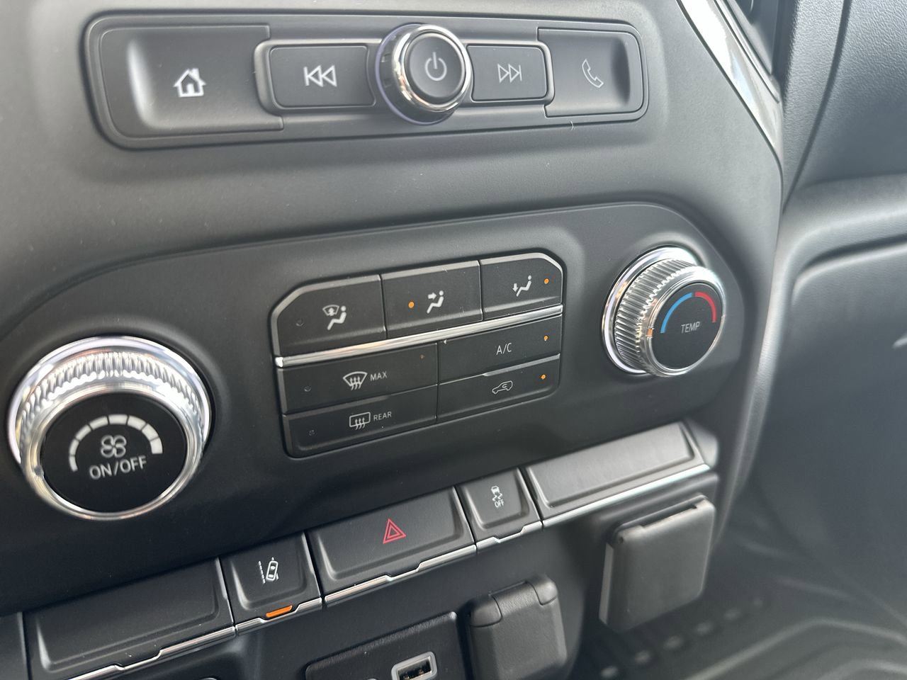 New 2025 GMC Sierra 2500 Pro w/ Convenience Package image 18