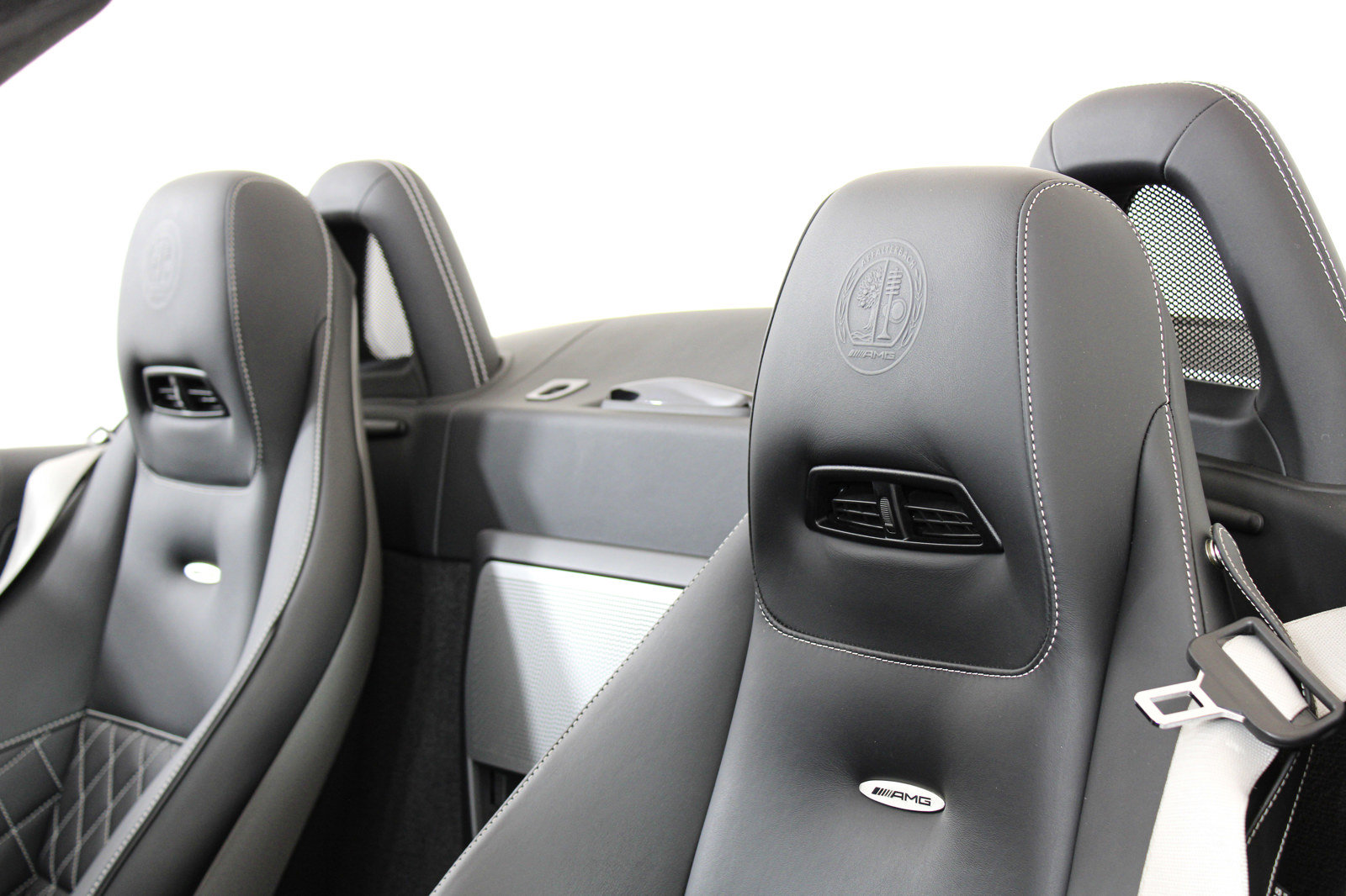 Used 2015 Mercedes-Benz SLS AMG GT Final Edition image 34