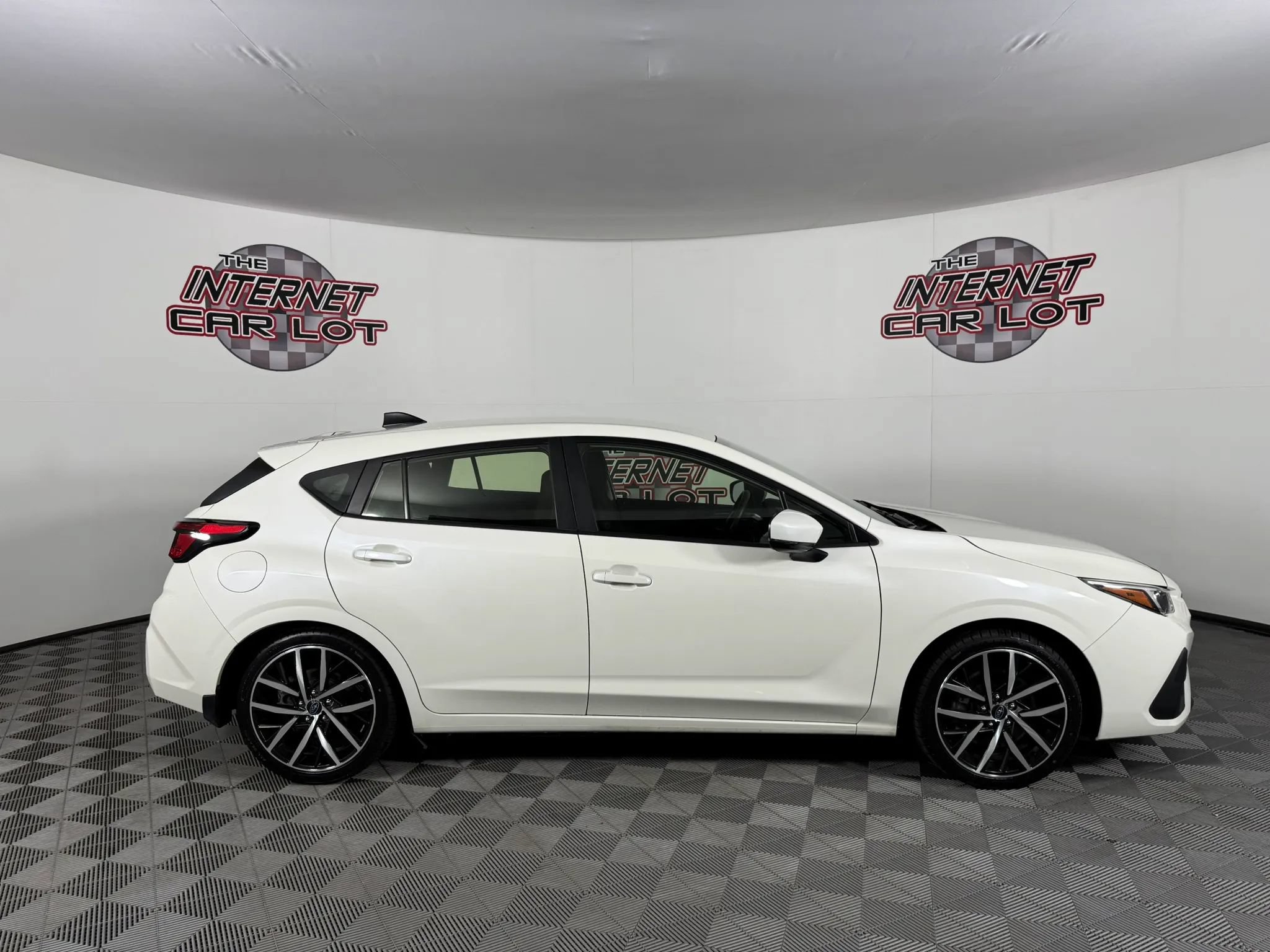 Used 2024 Subaru Impreza 2.0i Sport AWD/4WD image 8
