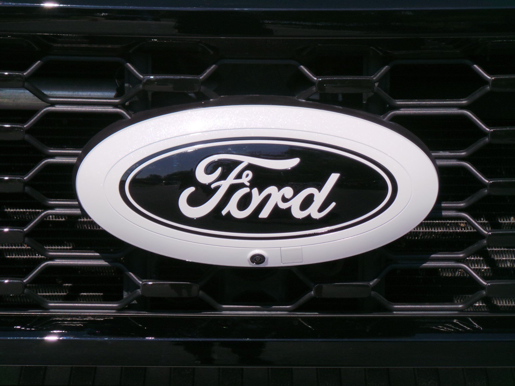 Used 2024 Ford F450 Limited w/ FX4 Off-Road Package AWD/4WD image 28