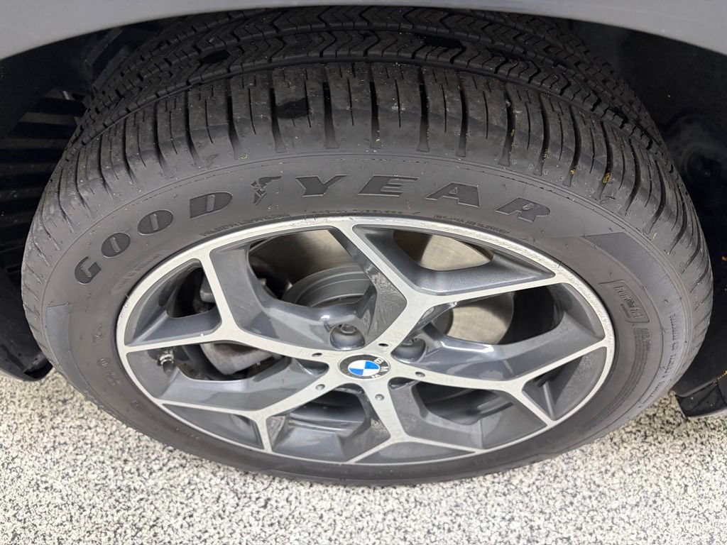 Used 2017 BMW X1 xDrive28i AWD/4WD image 10