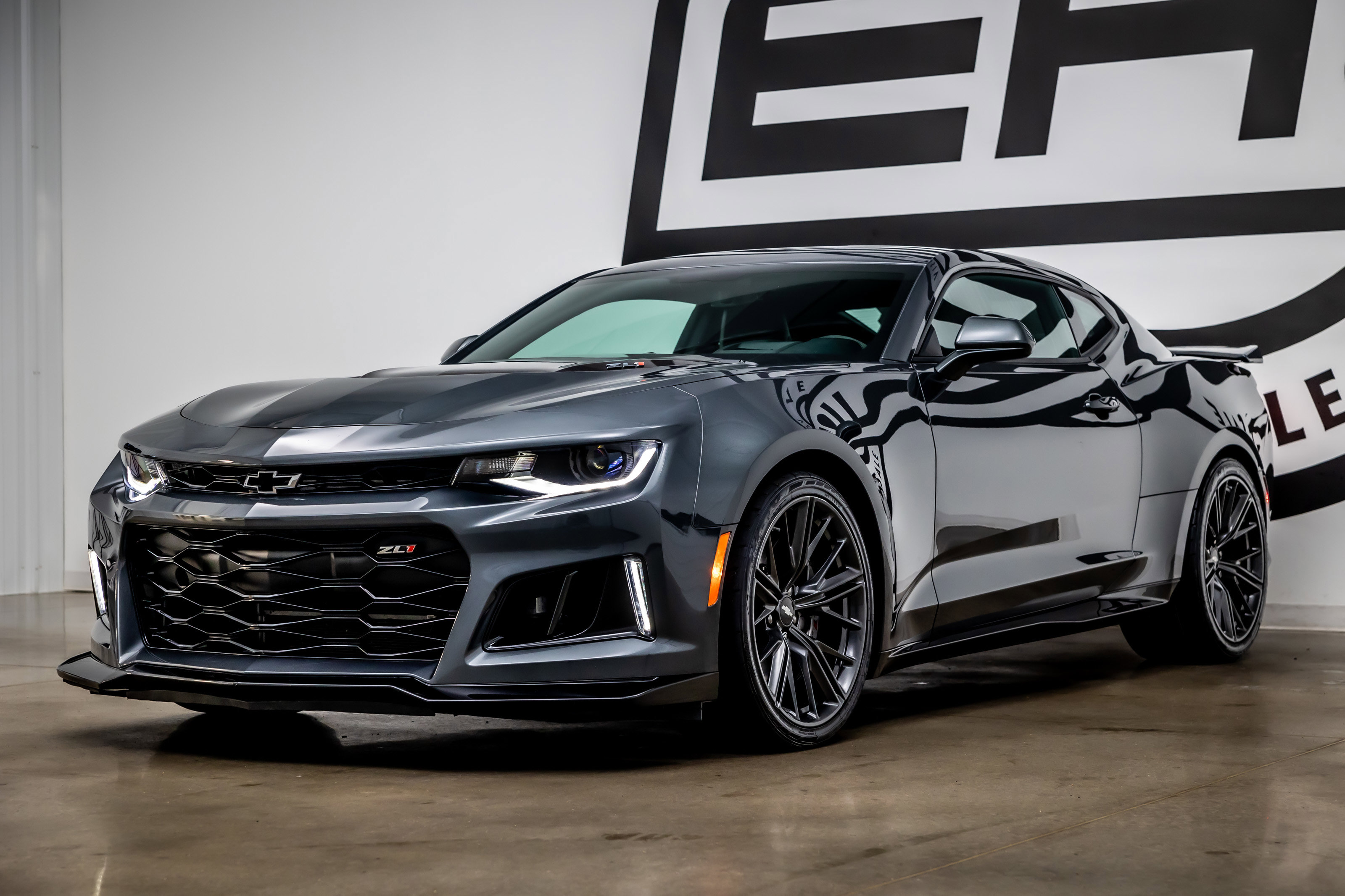 Used 2017 Chevrolet Camaro ZL1 image 28