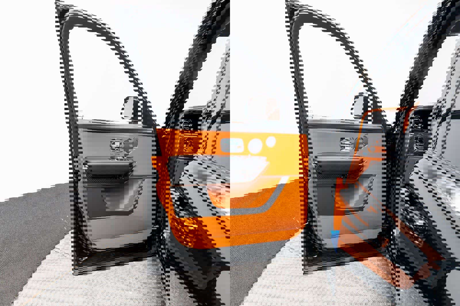 New 2026 Rolls-Royce Cullinan Black Badge AWD/4WD image 2