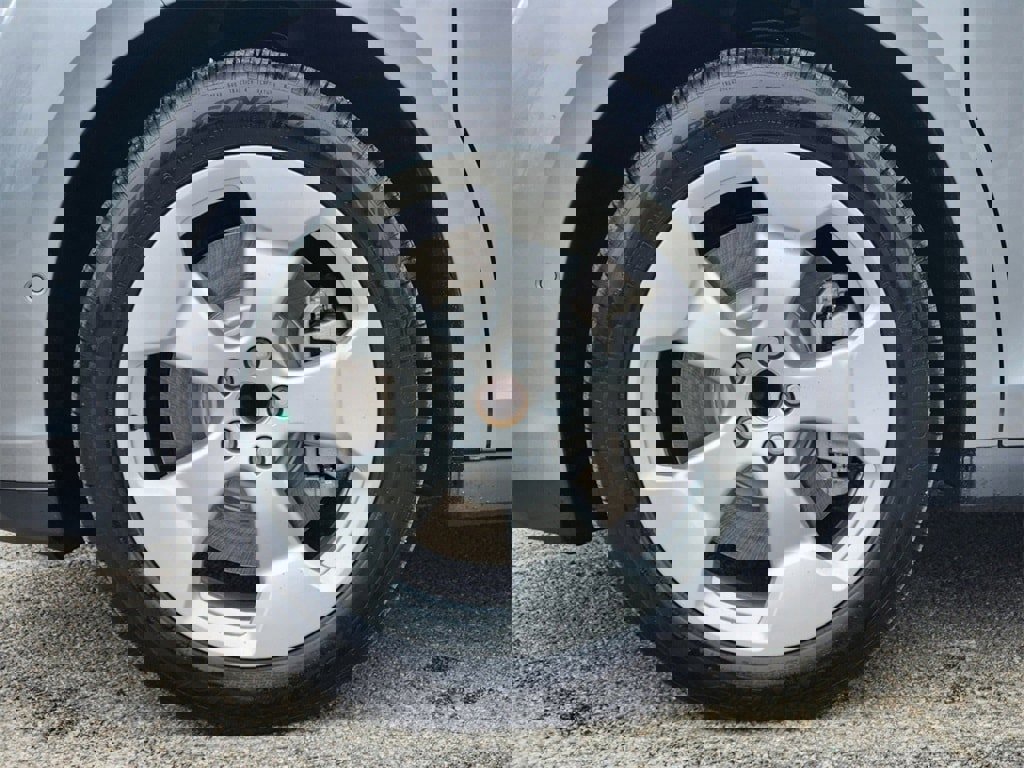 New 2025 Volkswagen ID. Buzz Pro S image 10