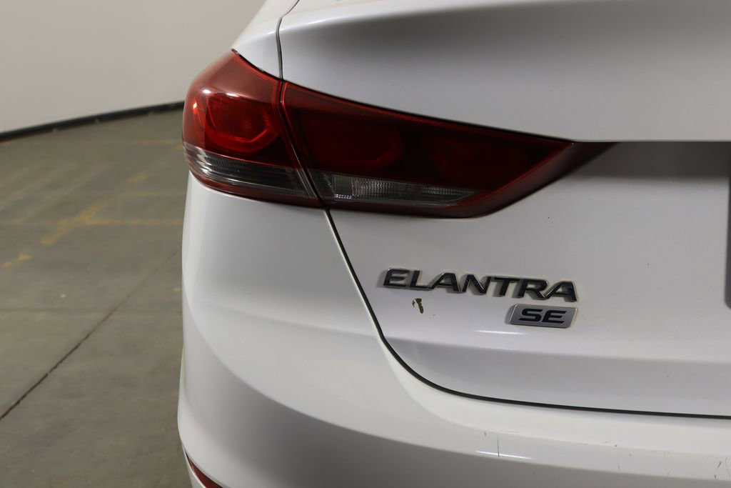 Used 2017 Hyundai Elantra SE FWD image 33