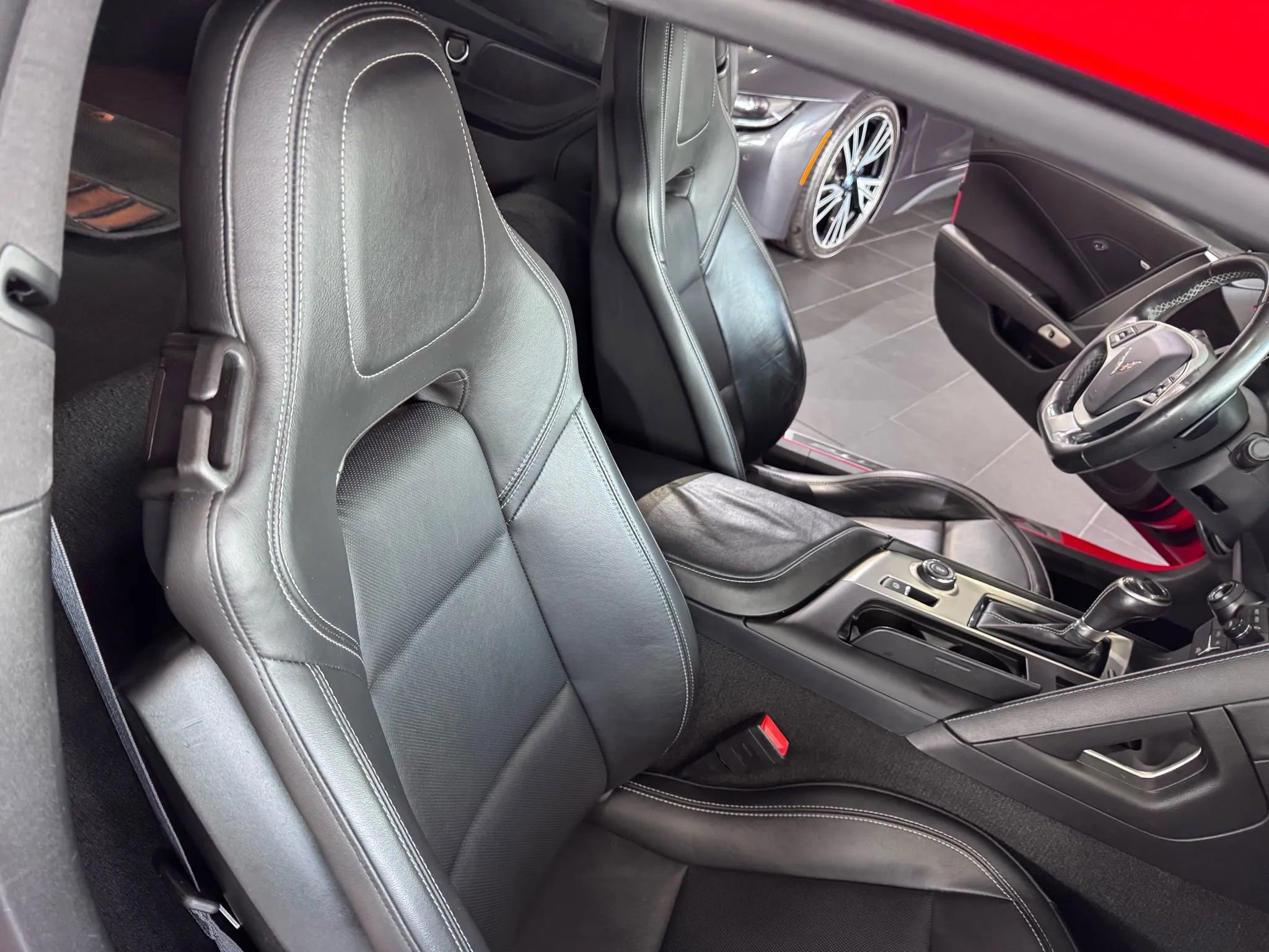 Used 2019 Chevrolet Corvette Stingray Coupe w/ 1LT image 14