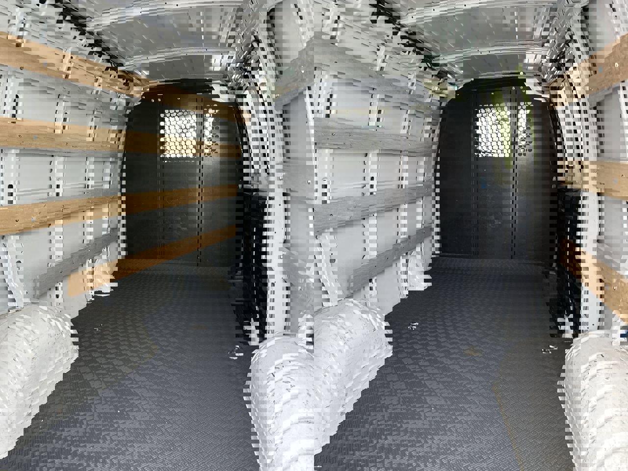 Used 2024 GMC Savana 2500 w/ Driver Convenience Package image 23