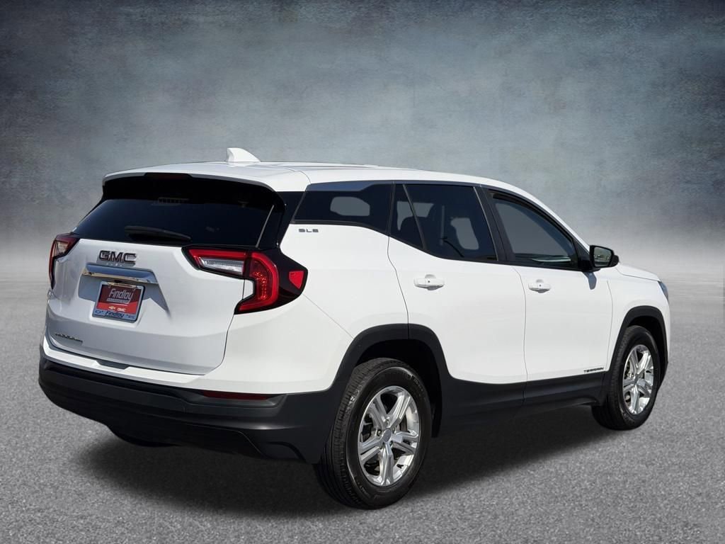 Used 2024 GMC Terrain SLE FWD image 3