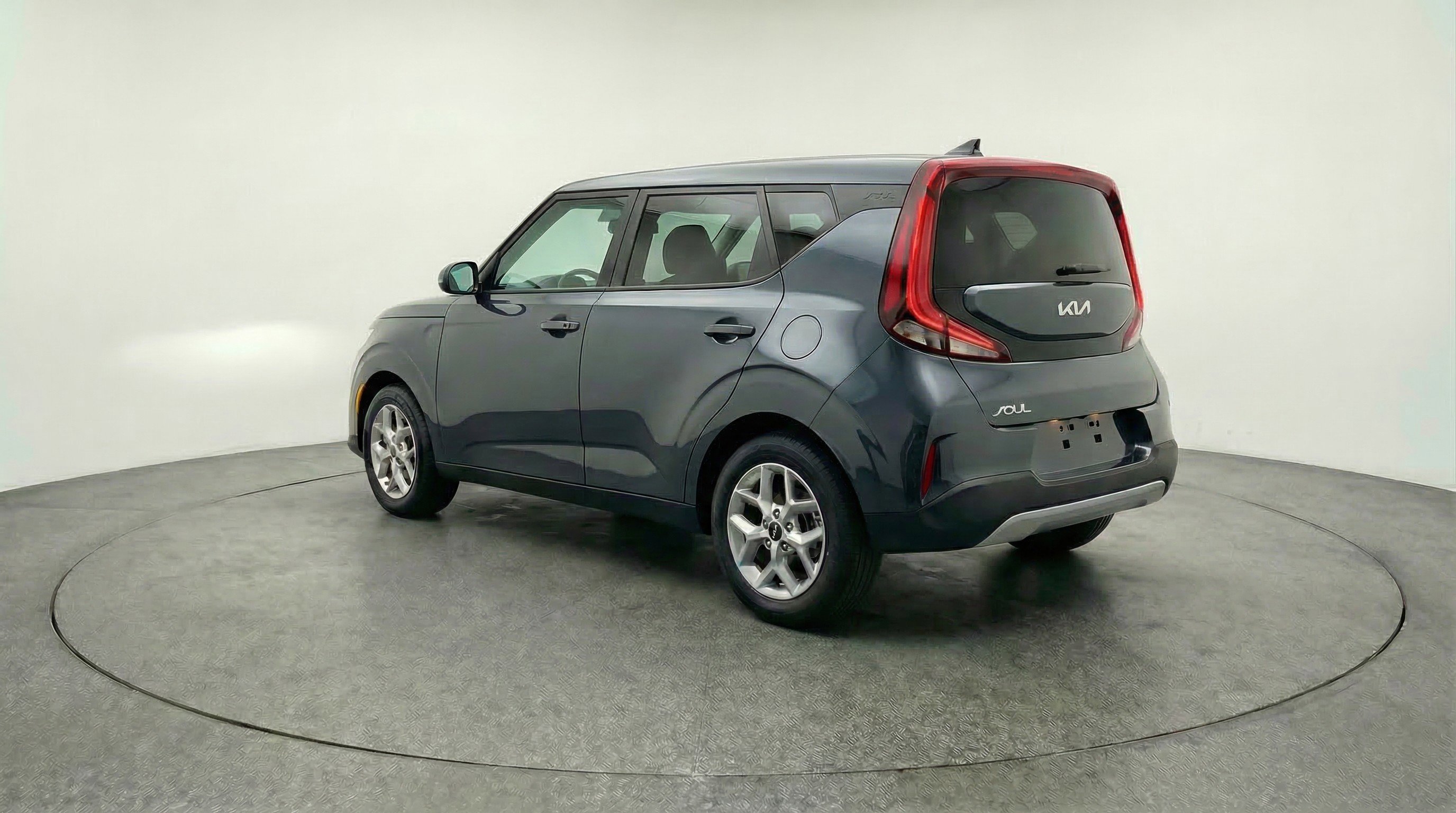 Used 2025 Kia Soul LX w/ LX Technology Package image 6