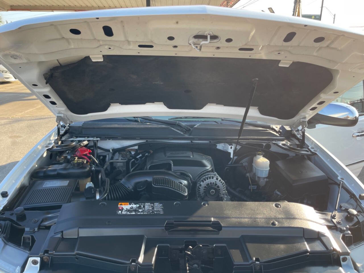 Used 2011 Chevrolet Tahoe LTZ RWD image 24