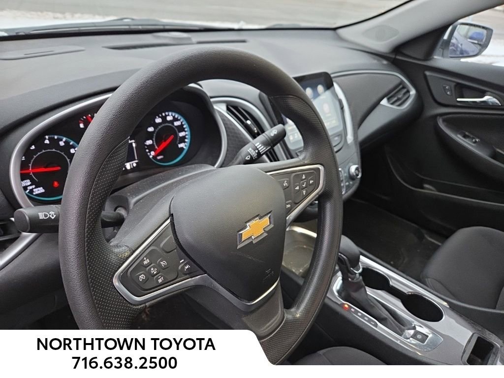 Used 2023 Chevrolet Malibu LT image 14