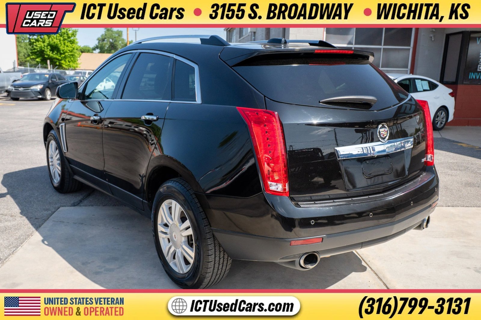 Used 2016 Cadillac SRX Luxury FWD image 2