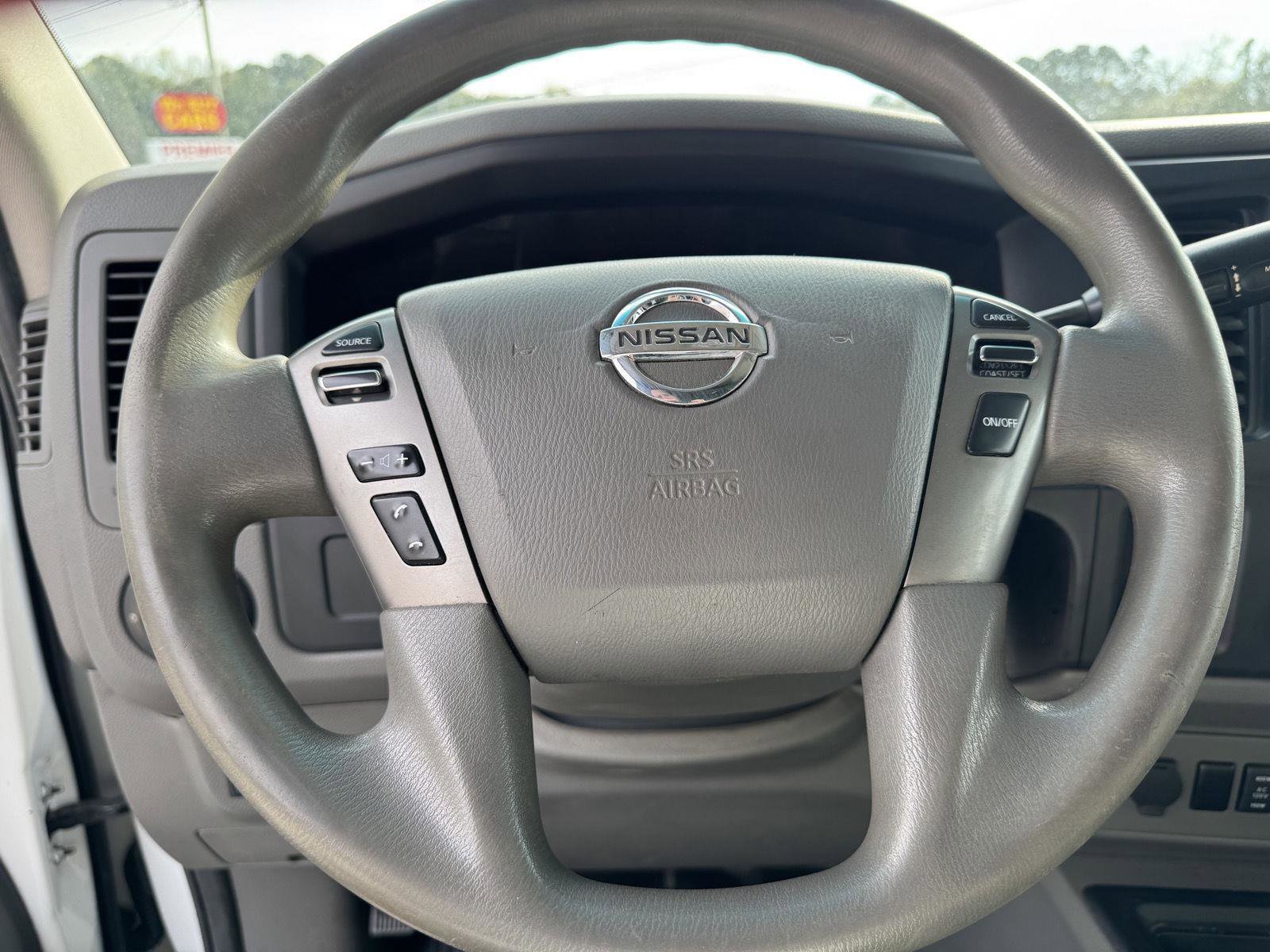 Used 2016 Nissan NV 2500 SV w/ Technology Package image 3