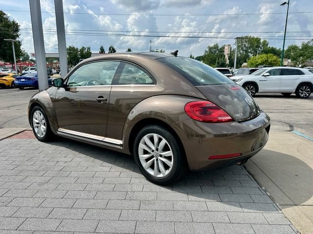 Used 2014 Volkswagen Beetle TDI FWD image 5