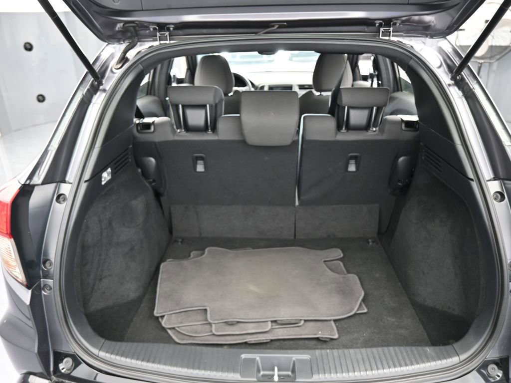Used 2021 Honda HR-V Sport image 38
