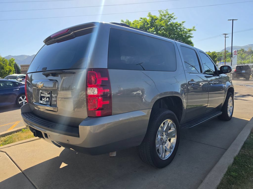 Used 2009 Chevrolet Suburban LT AWD/4WD image 5