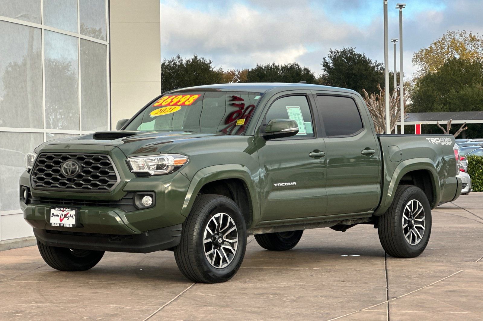 Certified 2021 Toyota Tacoma TRD Sport w/ Technology Package image 10