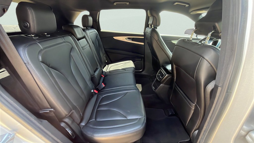 Used 2016 Lincoln MKX Premiere FWD image 18