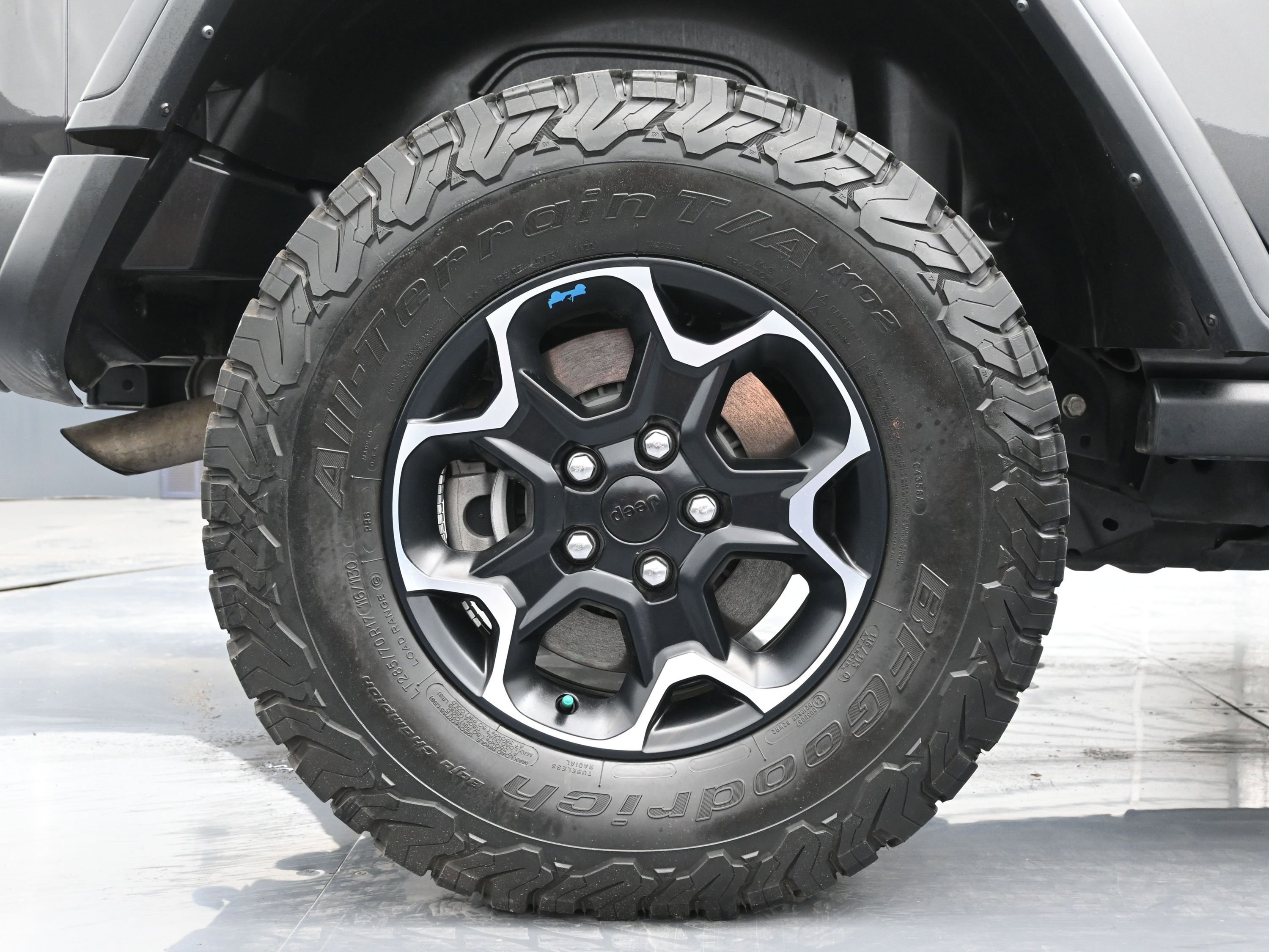 Used 2022 Jeep Wrangler Unlimited Rubicon 4xe w/ Cold Weather Group image 17