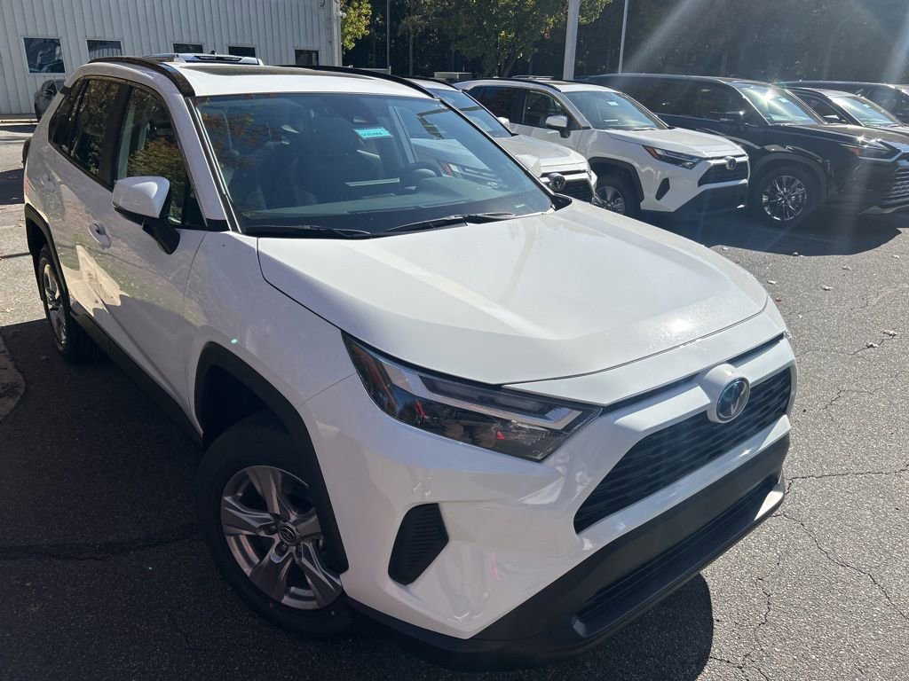 New 2025 Toyota RAV4 XLE
