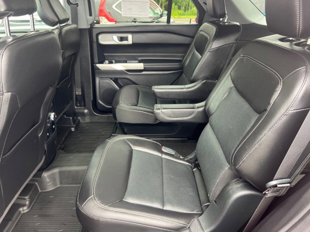 Certified 2022 Ford Explorer Limited w/ Equipment Group 301A image 23