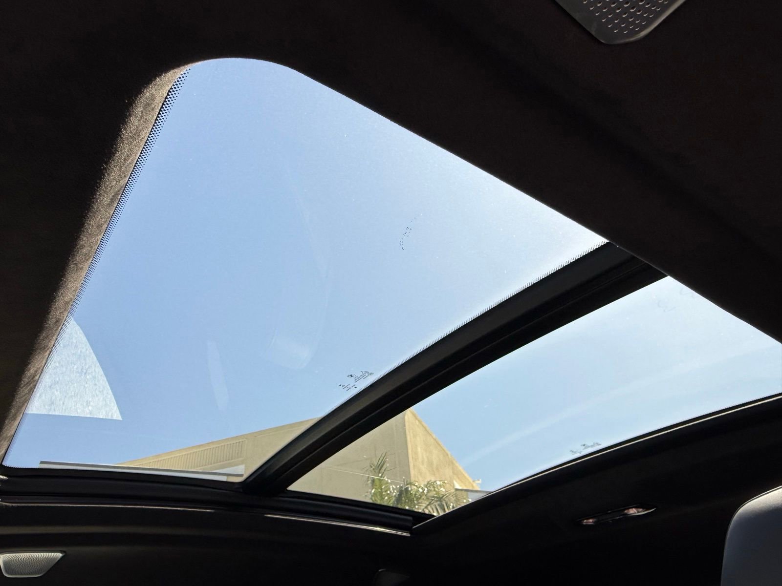 Used 2020 BMW X6 M Competition w/ Executive Package image 23