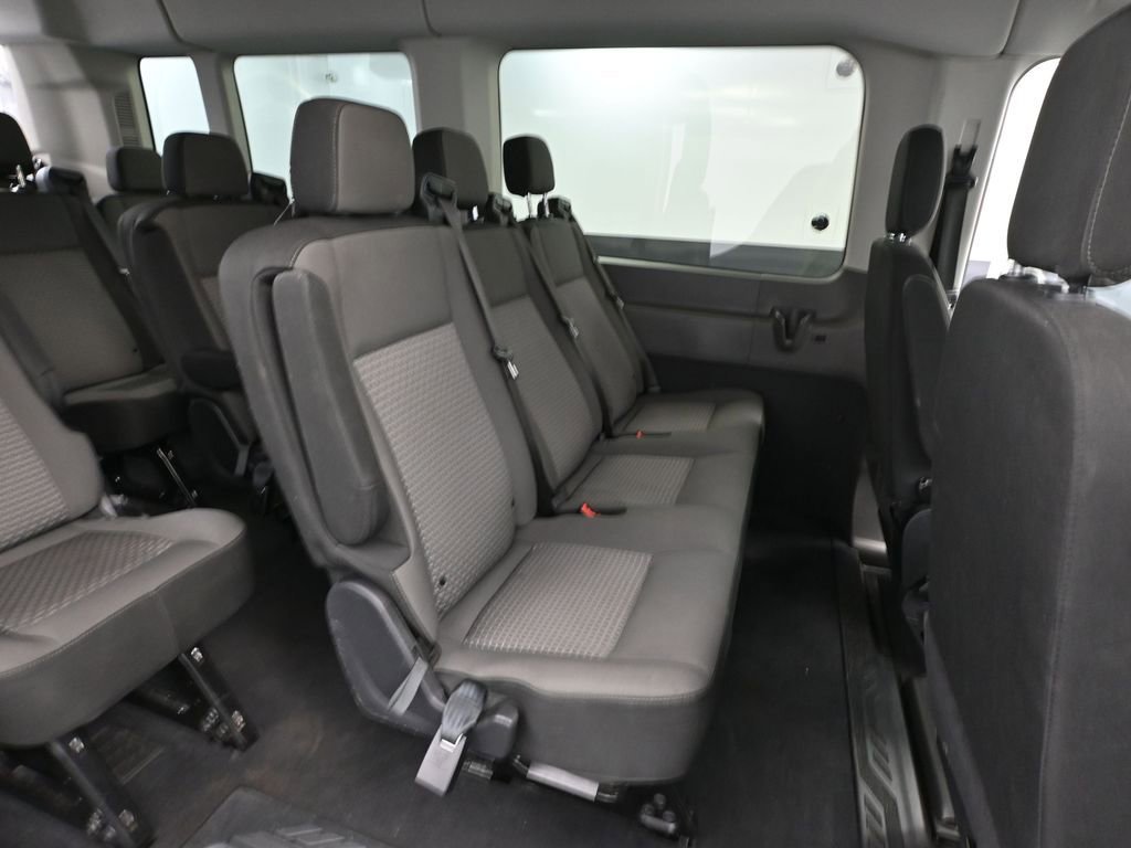Used 2024 Ford Transit 350 XLT image 40