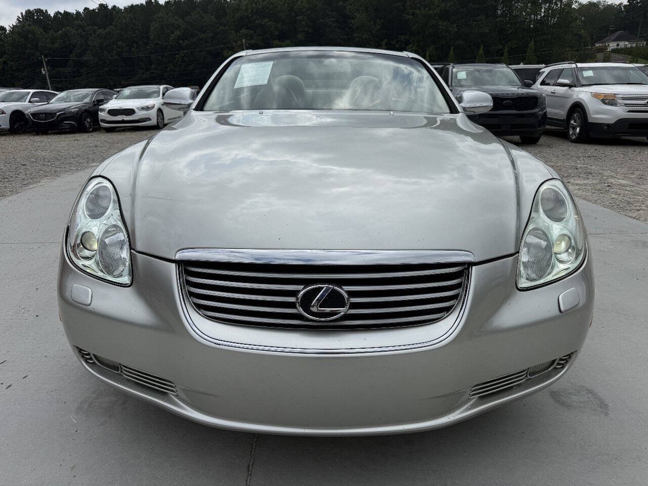 Used 2004 Lexus SC 430 Convertible RWD image 2
