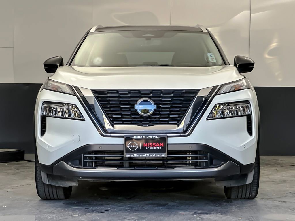 Used 2023 Nissan Rogue SL w/ SL Premium Package image 8