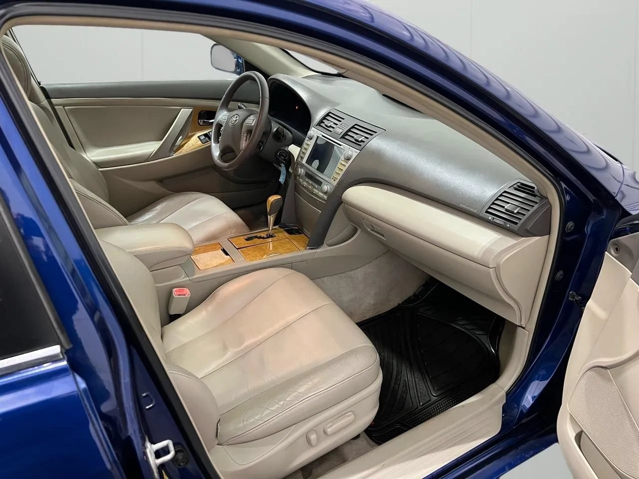 Used 2007 Toyota Camry XLE w/ Leather Pkg FWD image 15