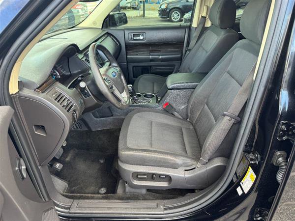 Used 2018 Ford Flex SEL w/ Class III Trailer Tow Package FWD image 8