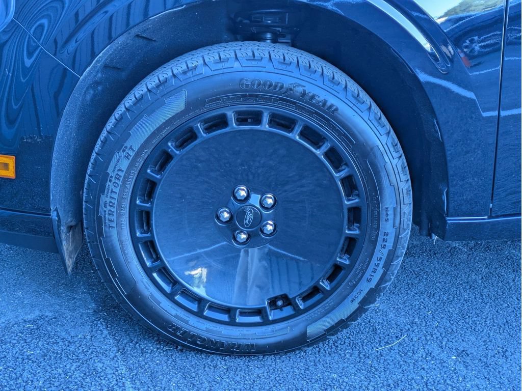 Certified 2025 Ford Maverick Lobo AWD/4WD image 28
