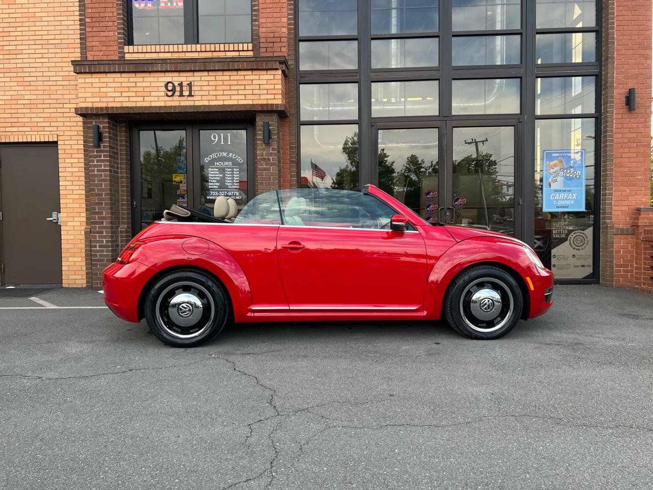 Used 2013 Volkswagen Beetle 2.5 FWD image 31