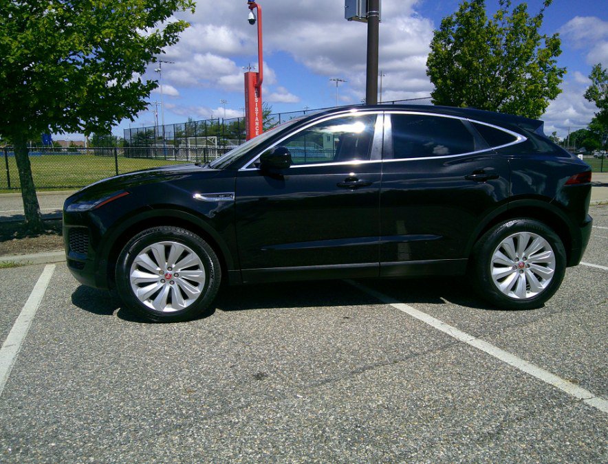 Used 2018 Jaguar E-PACE SE AWD/4WD image 2