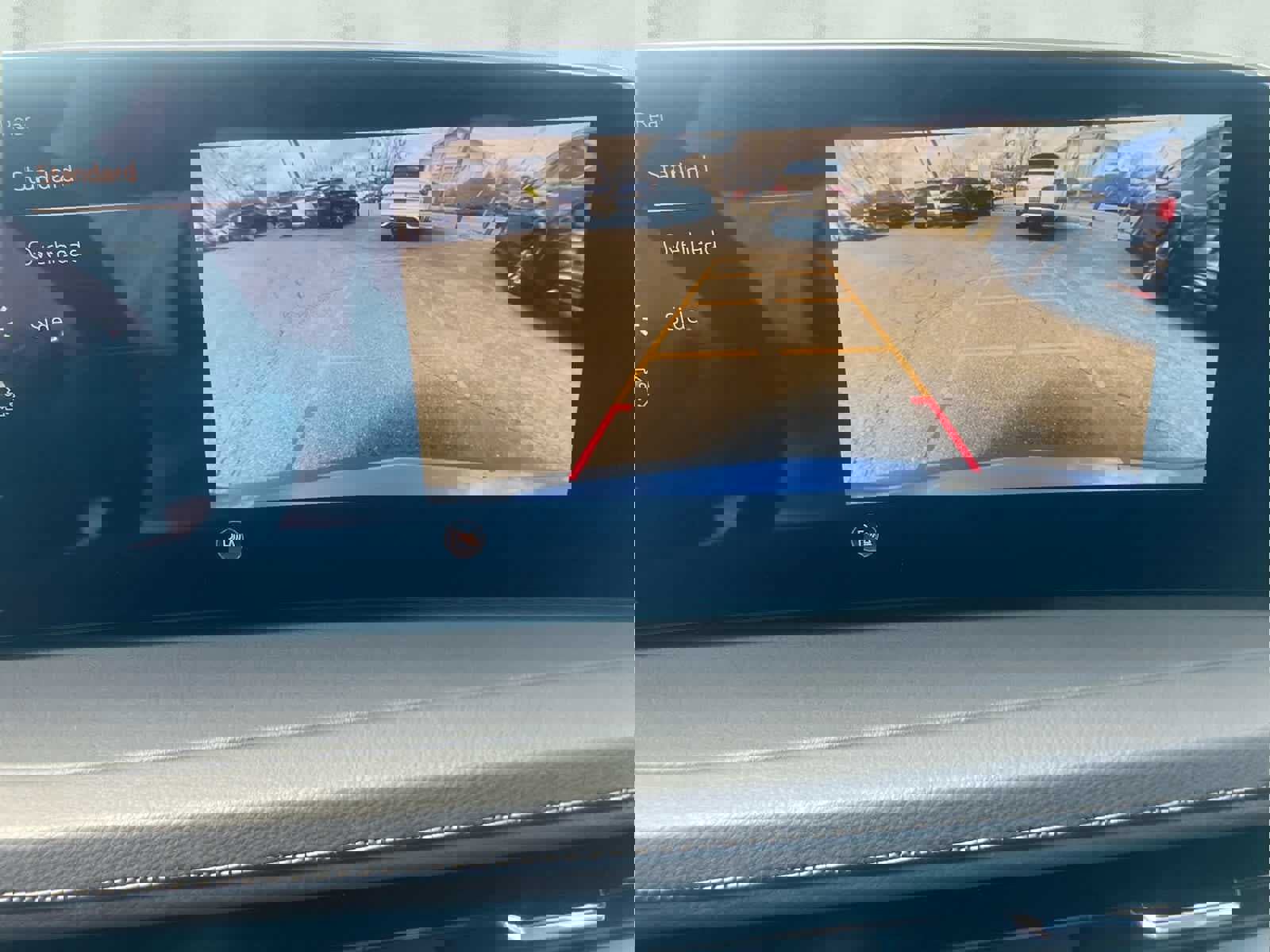 Used 2025 Cadillac XT4 Premium Luxury image 27