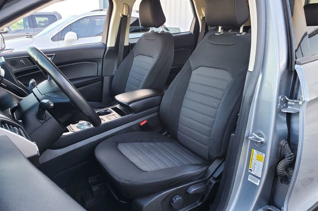 Used 2022 Ford Edge SE w/ Black Appearance Package AWD/4WD image 11