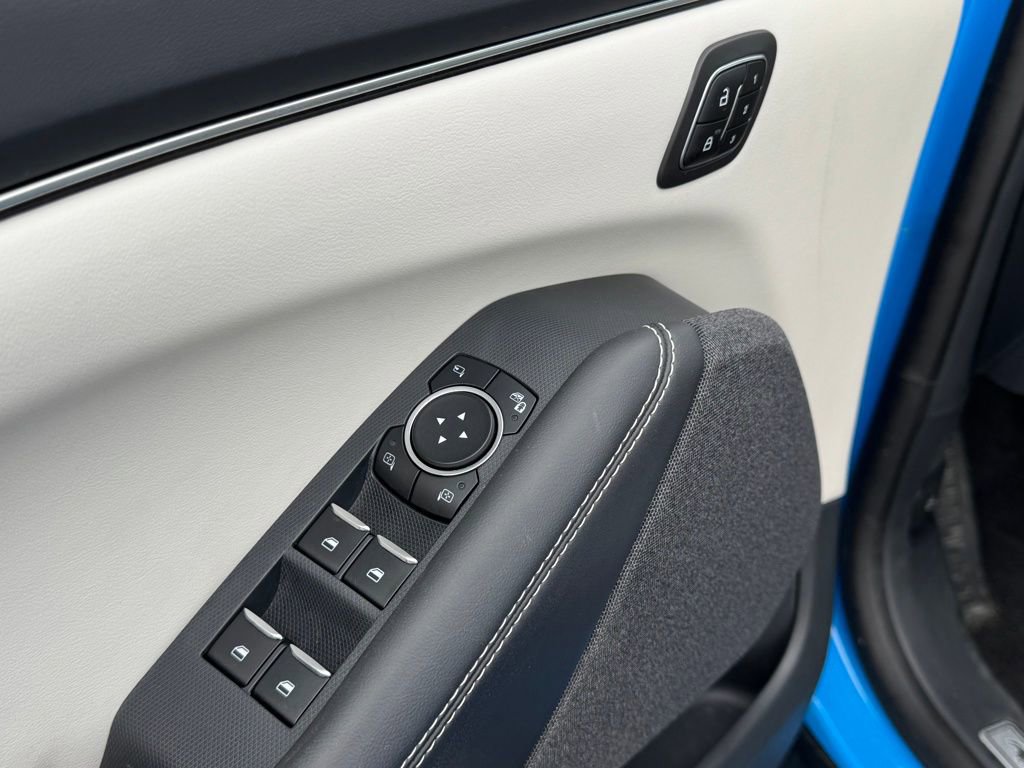 Used 2023 Ford Mustang Mach-E Premium image 16