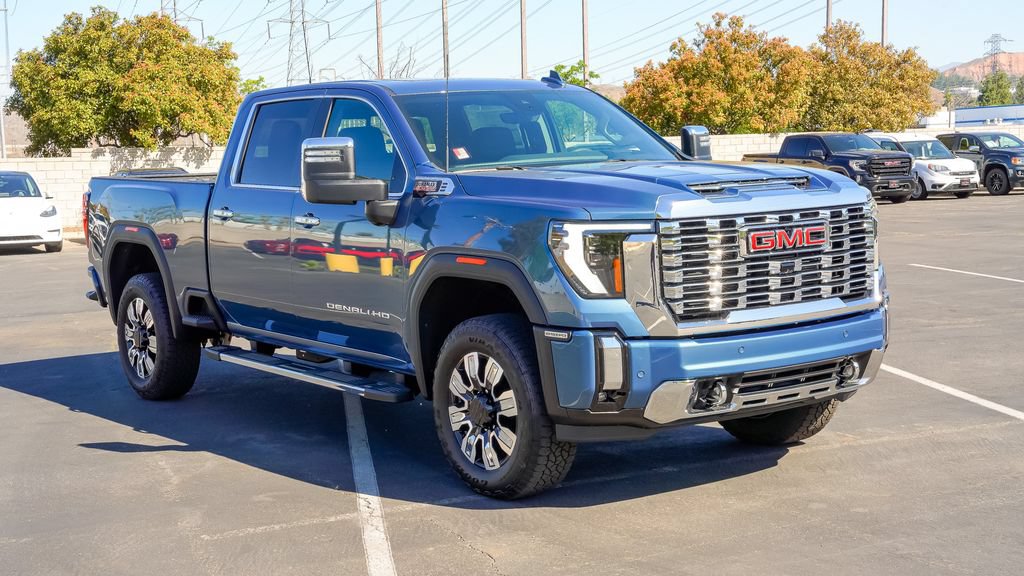 New 2026 GMC Sierra 2500 Denali w/ Denali Reserve Package AWD/4WD image 6