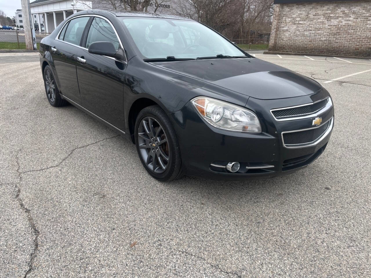 Used 2011 Chevrolet Malibu LTZ image 3