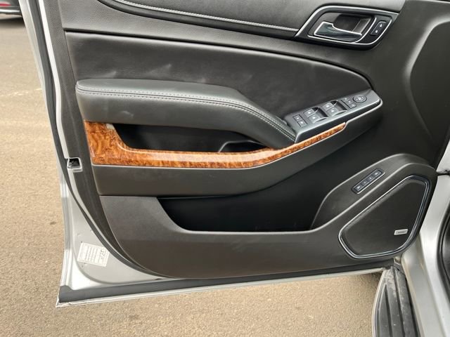 Used 2018 Chevrolet Suburban Premier image 11